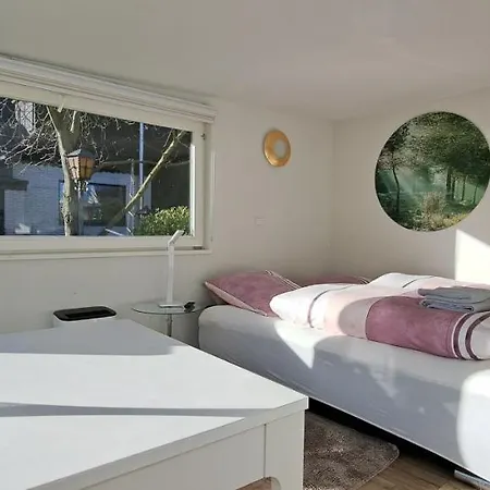 All-in-one Mit Eigener Sonnenterrasse Im Garten شقة *