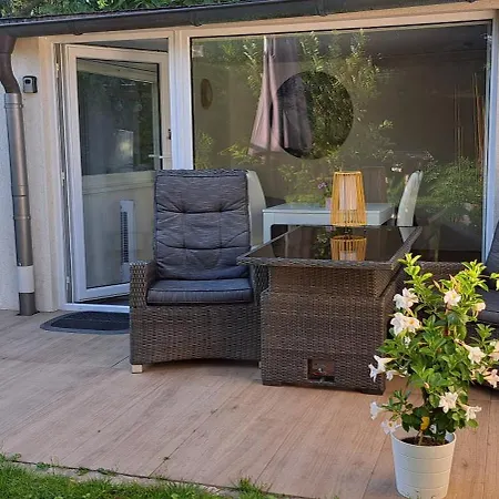 شقة All-in-one Mit Eigener Sonnenterrasse Im Garten دوسلدورف