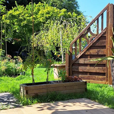 All-in-one Mit Eigener Sonnenterrasse Im Garten *