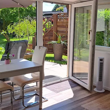 All-in-one Mit Eigener Sonnenterrasse Im Garten