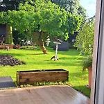 All-in-one Mit Eigener Sonnenterrasse Im Garten * Düsseldorf