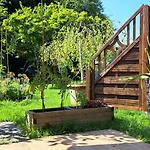 All-in-one Mit Eigener Sonnenterrasse Im Garten *