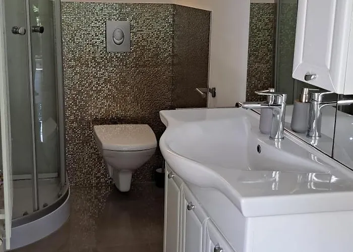 Appartement All-in-one Mit Eigener Sonnenterrasse Im Garten