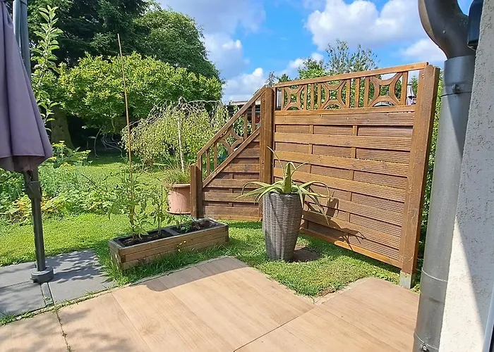 All-in-one Mit Eigener Sonnenterrasse Im Garten *